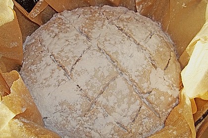 Rustikales Brot im Bräter 118