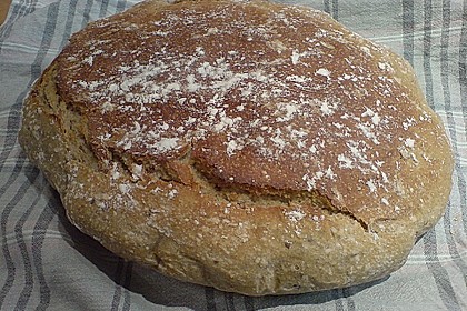 Rustikales Brot im Bräter 79