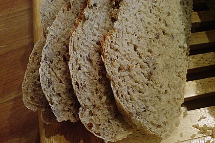 Rustikales Brot im Bräter 102