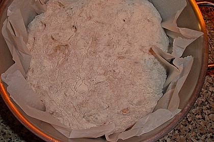Rustikales Brot im Bräter 125