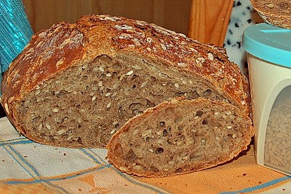 Rustikales Brot im Bräter 34