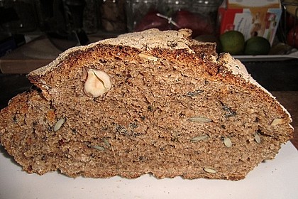 Rustikales Brot im Bräter 39
