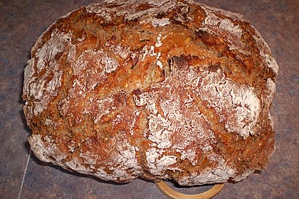 Rustikales Brot im Bräter 48