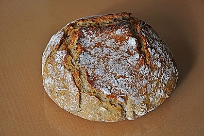 Rustikales Brot im Bräter 22