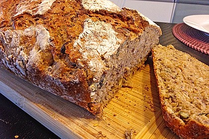 Rustikales Brot im Bräter 46