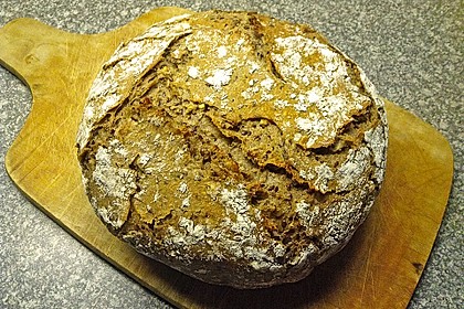 Rustikales Brot im Bräter 60
