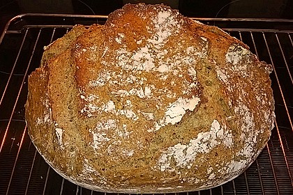 Rustikales Brot im Bräter 35