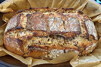 Rustikales Brot im Bräter 44