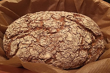 Rustikales Brot im Bräter 128