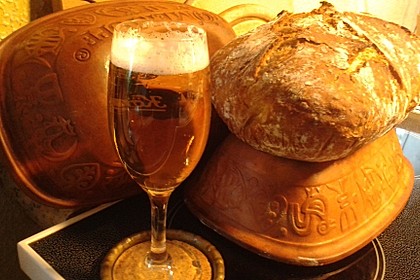 Rustikales Brot im Bräter 64