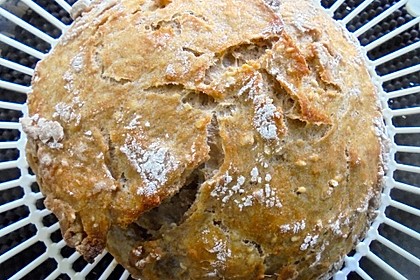 Rustikales Brot im Bräter 127