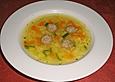 Nudelsuppe mit Bratwursteinlage