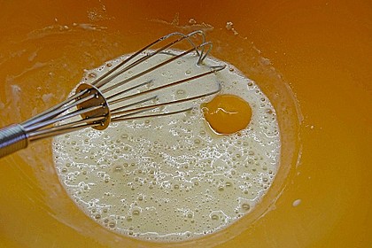 Roros schnelles Single - Schaumomelette mit Kirschgr&uuml;tze und Schlagsahne 1
