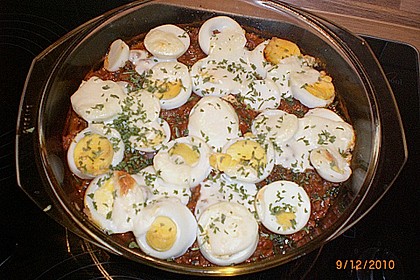 Deftiger Eierauflauf mit Hackfleisch
