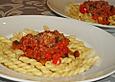 Penne con melanzane e peperoni