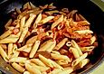 Vegetarische Pastasauce mit Auberginen und frischen Tomaten