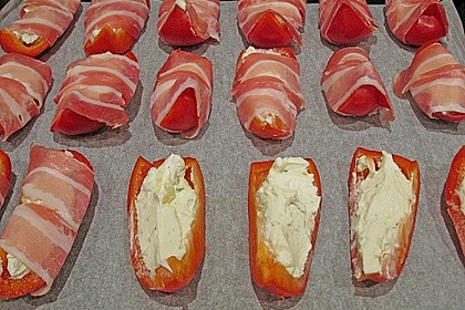 Frischk&auml;se - Paprika - Schiffchen im Speckmantel 2