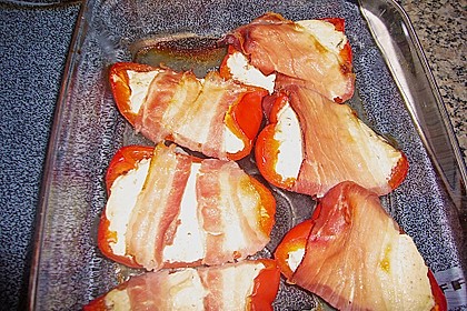 Frischk&auml;se - Paprika - Schiffchen im Speckmantel 10