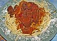 Rotweingulasch aus Schweinefleisch auf Sp&auml;tzle