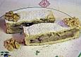 Gedeckter Apfelkuchen mit Waln&uuml;sse