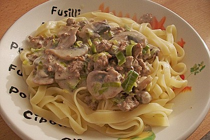 Nudeln in Lauch - Sahne - Sauce 1