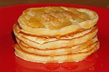 Fluffy Buttermilk Pancakes 3
