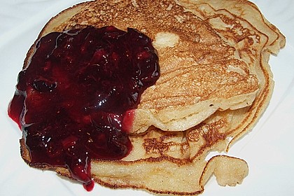 Fluffy Buttermilk Pancakes 4