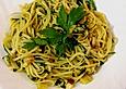 Mit Knoblauch und Chili aromatisierte Spaghettini in Oliven&ouml;l