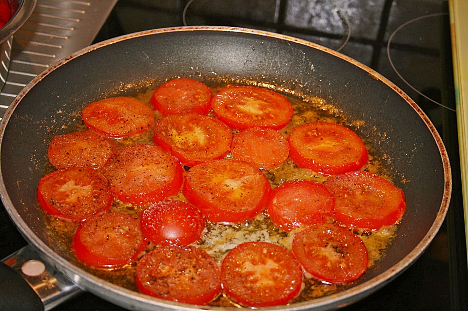 Gebratene Tomaten (Rezept mit Bild) von aveffer | Chefkoch.de