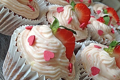 Strawberry - Cupcakes bzw. Erdbeer - Cupcakes 2