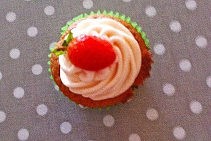 Strawberry - Cupcakes bzw. Erdbeer - Cupcakes 7