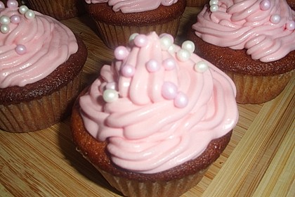 Strawberry - Cupcakes bzw. Erdbeer - Cupcakes 5