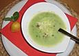 Feine Erbsensuppe mit Minze
