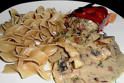 Hackmedaillons in pikanter Pilzsauce 3