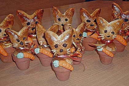 Osterhäschen im Tontopf 16