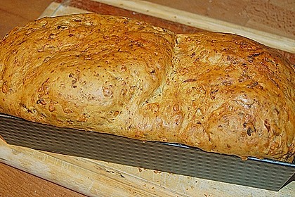 Zwiebel - K&auml;se - Schinken Brot 25