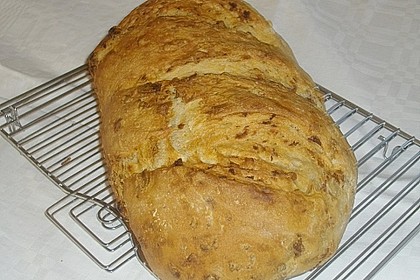 Zwiebel - K&auml;se - Schinken Brot 30