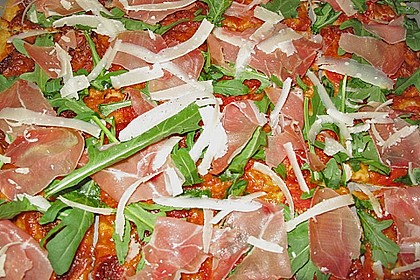 Rucola - Pizza mit Parmaschinken 13