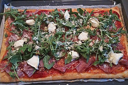 Rucola - Pizza mit Parmaschinken 15
