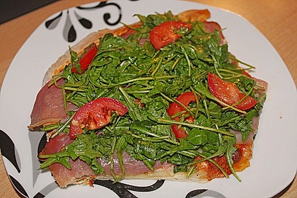 Rucola - Pizza mit Parmaschinken 16