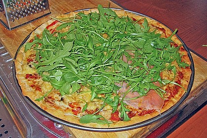 Rucola - Pizza mit Parmaschinken