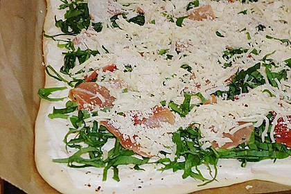 Pizzaboden - dünn und knusprig 11