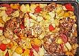 Knuspriges Oregano - H&uuml;hnchen mit Kartoffeln, Paprika und Zwiebeln