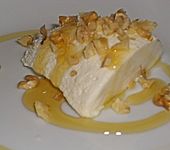 Mousse von griechischem Joghurt mit Honig und Waln&uuml;ssen (Bild)