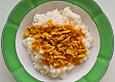 Schweinefleischcurry mit eingelegtem Knoblauch