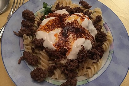 Brokkoli - Hackfleisch - Nudeln mit Joghurt 21