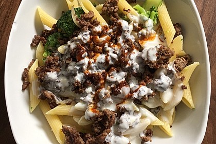 Brokkoli - Hackfleisch - Nudeln mit Joghurt 19