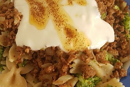 Brokkoli - Hackfleisch - Nudeln mit Joghurt 22