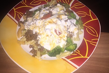 Brokkoli - Hackfleisch - Nudeln mit Joghurt 26