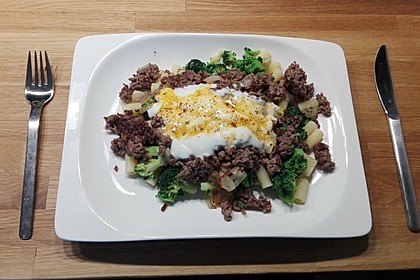 Brokkoli - Hackfleisch - Nudeln mit Joghurt 25